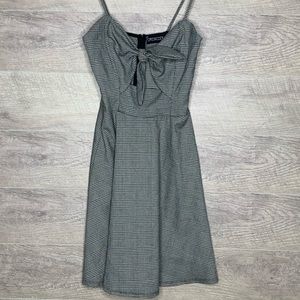 Front Knot Keyhole Gray Black Plaid Dress Size S